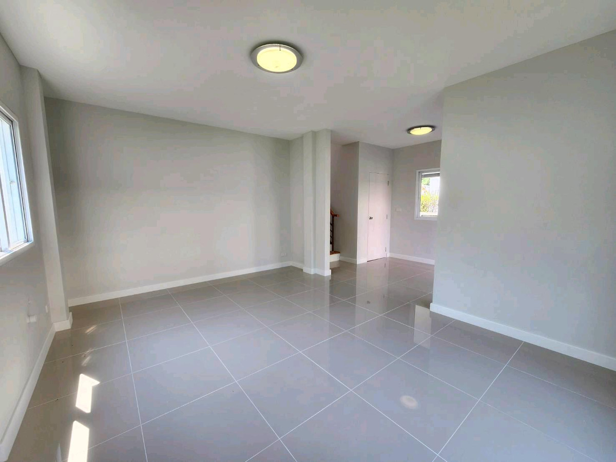 For SaleHouseRama5, Ratchapruek, Bangkruai : 🔥For sale Casa Premium Village Ratchaphruek-Rama 5, 3-story detached house, newly renovated, near the Bang Phlu BTS station.