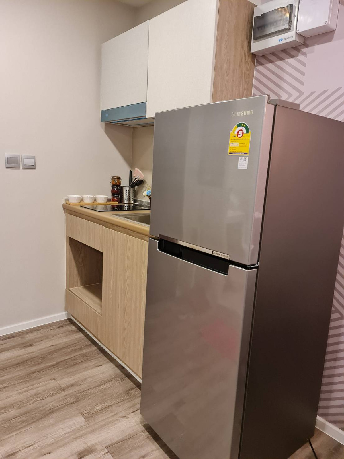 For RentCondoRatchadapisek, Huaikwang, Suttisan : Condo for rent, convenient travel, a few minutes from the Huai Khwang MRT, fully furnished. Ready to move in immediately.   **Minimum rental contract 1 year.