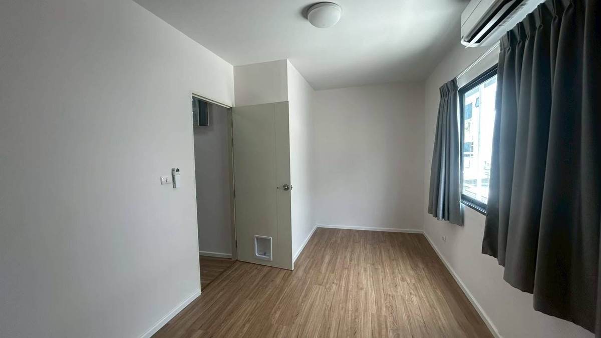 ให้เช่าทาวน์โฮมนวมินทร์ รามอินทรา : ให้เช่าทาวน์โฮม บ้านกลางเมือง รามอินทรา เฟอร์ครบ ใกล้รถไฟฟ้า MRT คู้บอน และแฟชั่นไอซ์แลนด์