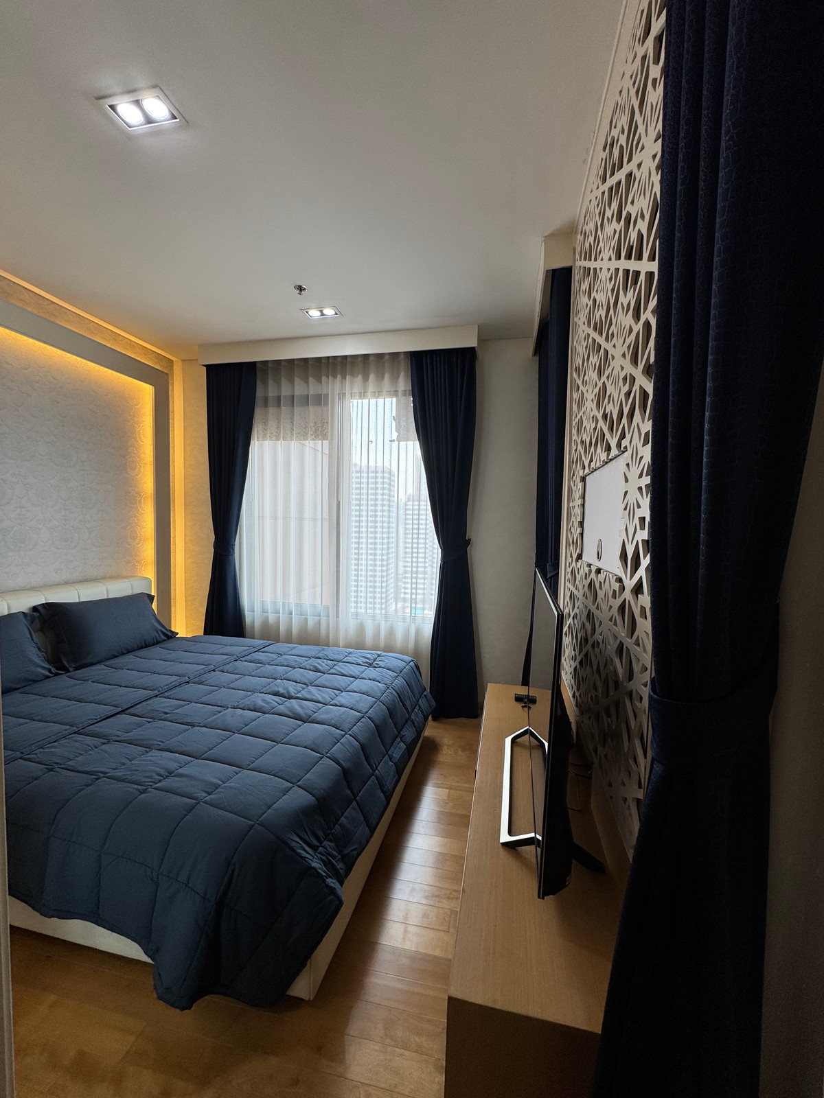 ให้เช่าคอนโดพระราม 9 เพชรบุรีตัดใหม่ RCA : ให้เช่า Villa Asoke Duplex ชั้นสูง พื้นที่กว้าง 90 ตร.ม. ห้องสวยหรูสภาพนางฟ้า