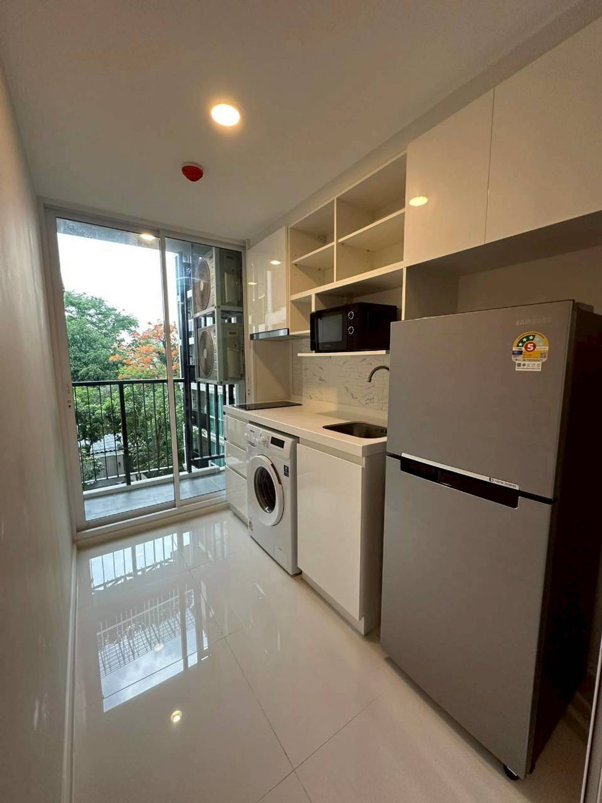 For RentCondoKasetsart, Ratchayothin : ✅ CRYN107 ✅ Line : @p2nproperty