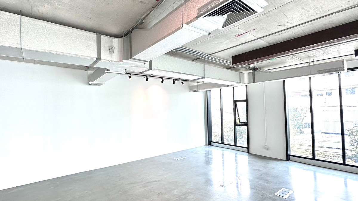 ให้เช่าสำนักงานราชเทวี พญาไท : ให้เช่า อาคารสำนักงาน Low rise มีความเป็นส่วนตัว ร่มรื่น ปลอดภัย เดินทางสะดวก ใกล้ BTS อารีย์