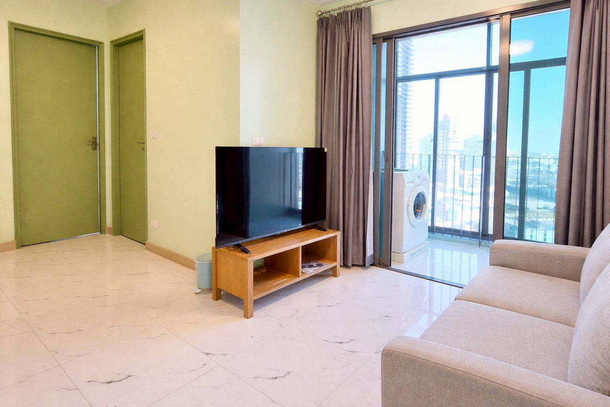 For RentCondoOnnut, Udomsuk : 🌿 Ideo Blucove Sukhumvit | Newly Renovated, Ready to Move In! 🏙️ A beautifully designed room in natural tones, warm and cozy—feel relaxed every day ☀️ 🛍️(Directly from the Project’s Official Sales Team)