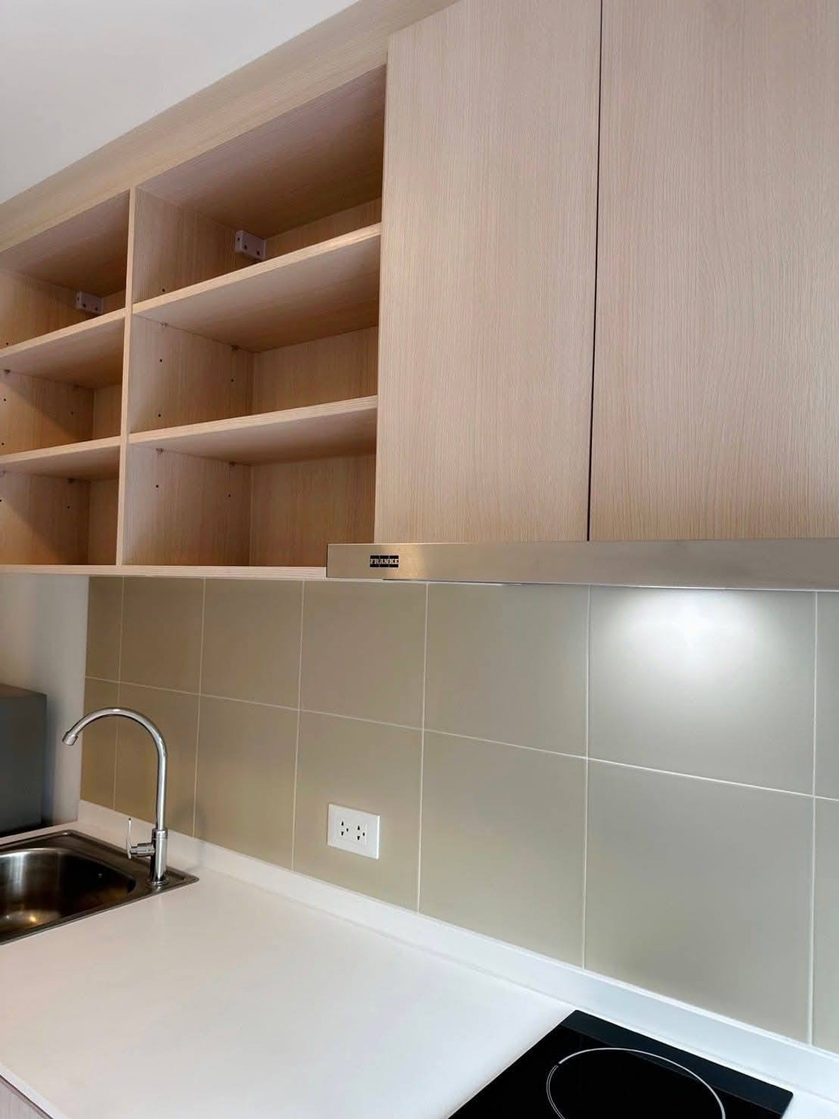 ให้เช่าคอนโดโชคชัย4 ลาดพร้าว71 : #E384 🎉060469 ให้เช่าคอนโด Chewathai Hallmark Ladprao - Chokchai 4 Phase 2