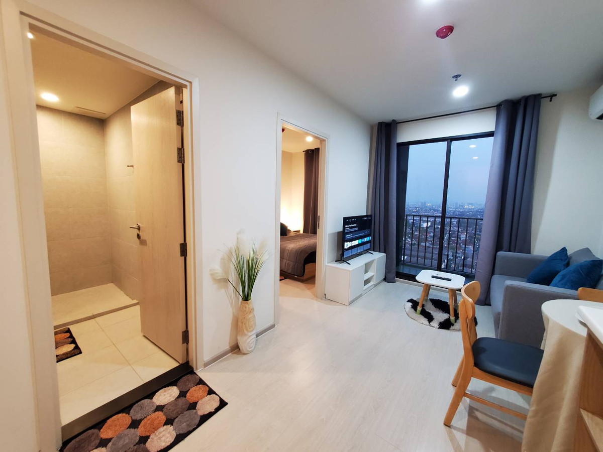 For RentCondoChaengwatana, Muangthong : NueNoble Chaengwattana for rent 12,000 baht 28th floor, beautifully decorated room, complete with electrical appliances. 🔥Near the government center 🔥 and Muang Thong Thani