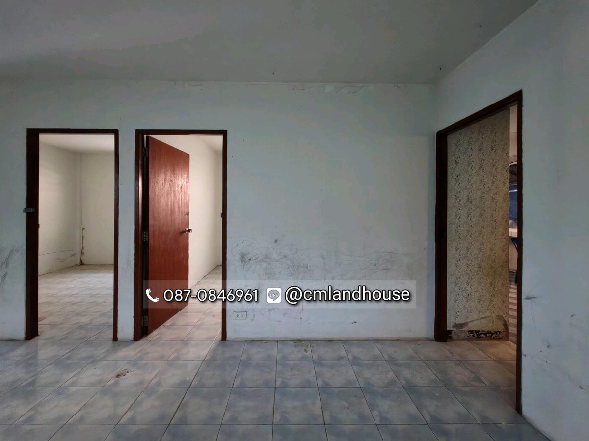 ขายบ้านเชียงใหม่ : ถูกกว่าคุ้มกว่าคอนโด! บ้านวรุณนิเวศน์ ต.แม่เหียะ อ.เมือง ใกล้แยกแม่เหียะ บิ๊กซี แม็คโคร IKEA 2 กม. ใกล้เซ็นทรัลแอร์พอร์ต 4 กม. ใกล้สนามบิน 5 กม. (ขายตามสภาพต้องปรับปรุง)