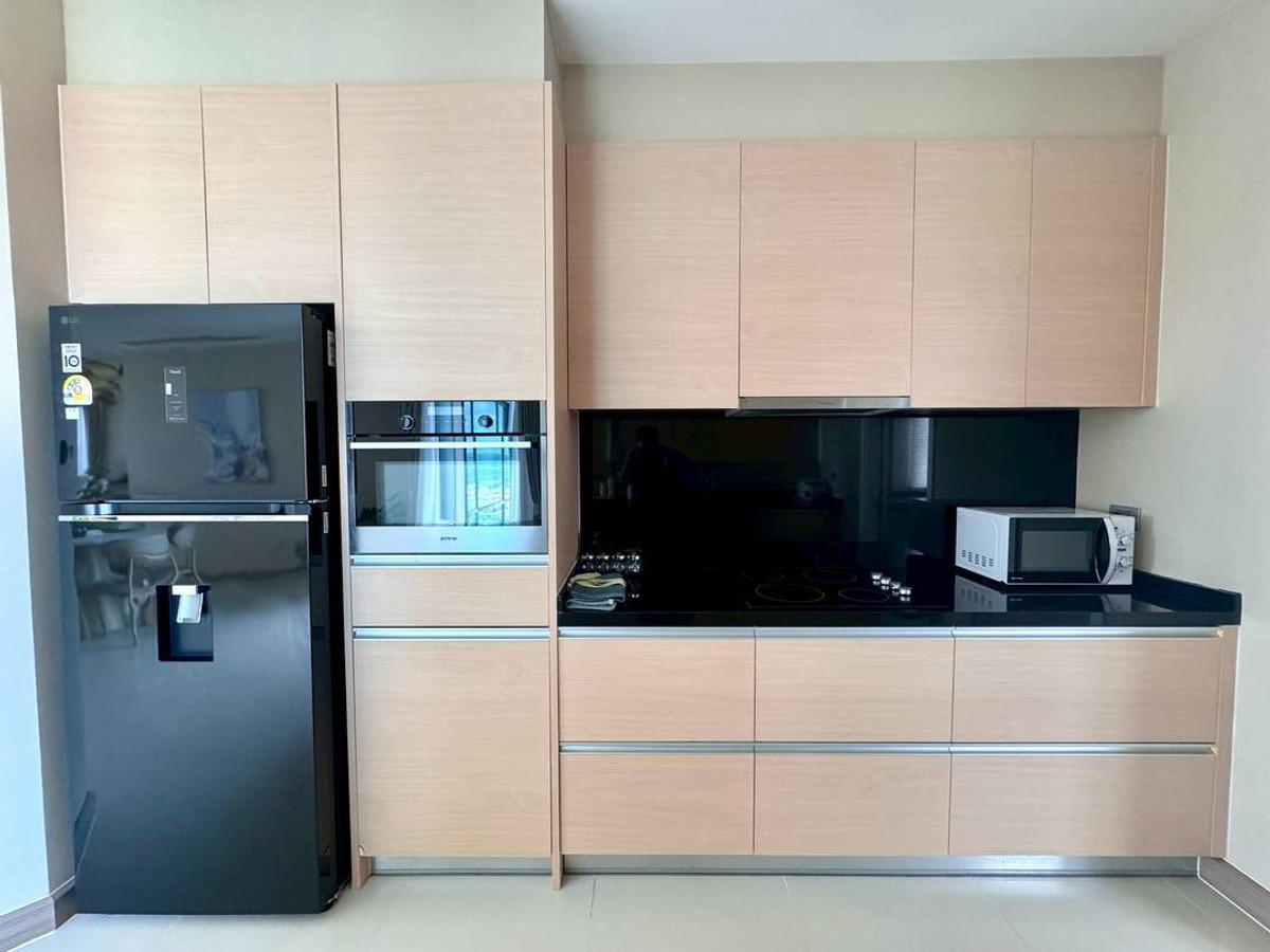 ให้เช่าคอนโดพัทยา บางแสน ชลบุรี สัตหีบ : ให้เช่า คอนโดหรู 3 ห้องนอน ขนาด 217 ตารางเมตร วิวทะเลจอมเทียน