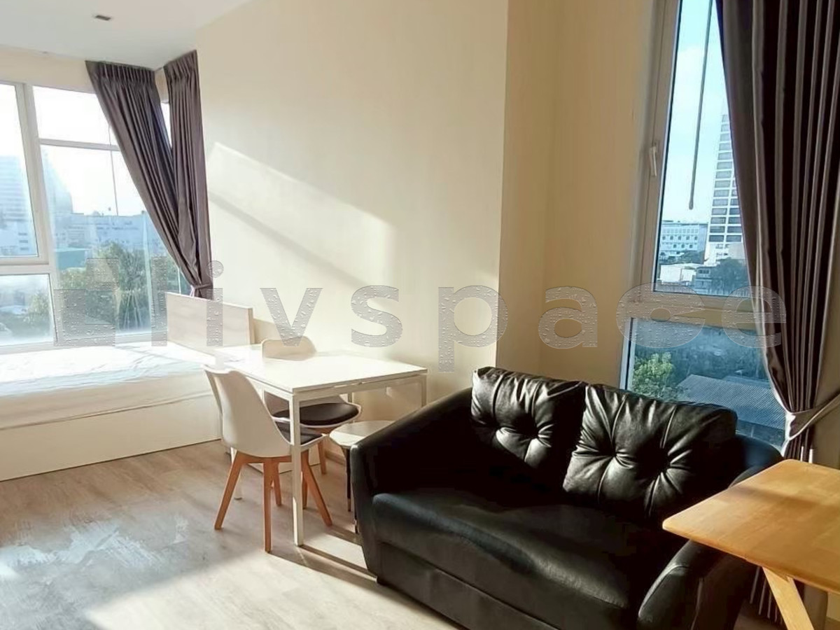 ให้เช่าคอนโดสาทร นราธิวาส : ▚ LI107ツ ให้เช่า: Ivy Sathorn Studio 34.6sqm. 18K ✨ ห้องมุมราคาดี รวมที่จอดรถ พร้อมโปรส่วนลดพิเศษ 🏙️