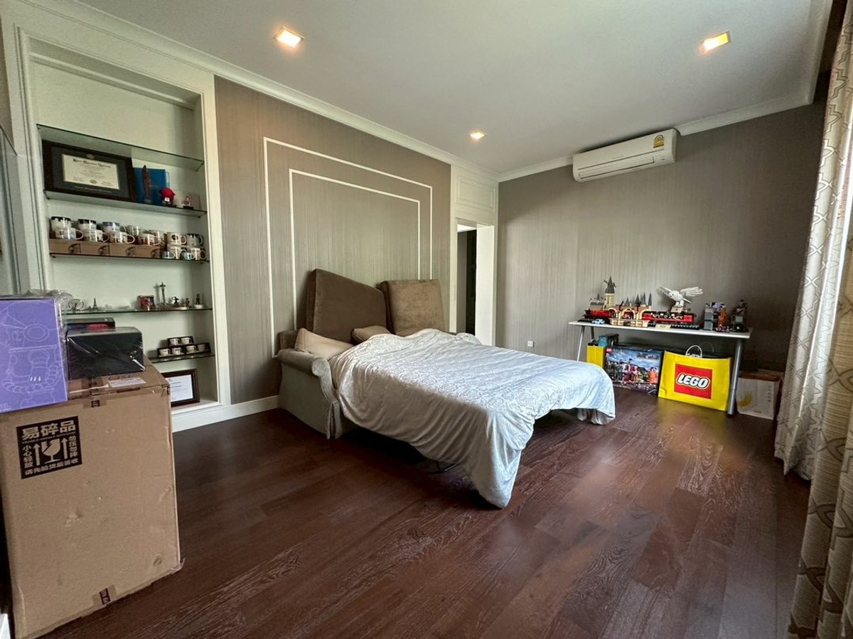 ขายบ้านบางนา แบริ่ง ลาซาล : ขายบ้านเดี่ยว 2 ชั้น หมู่บ้านนาราสิริ บางนา ทำเลดี เดินทางสะดวก