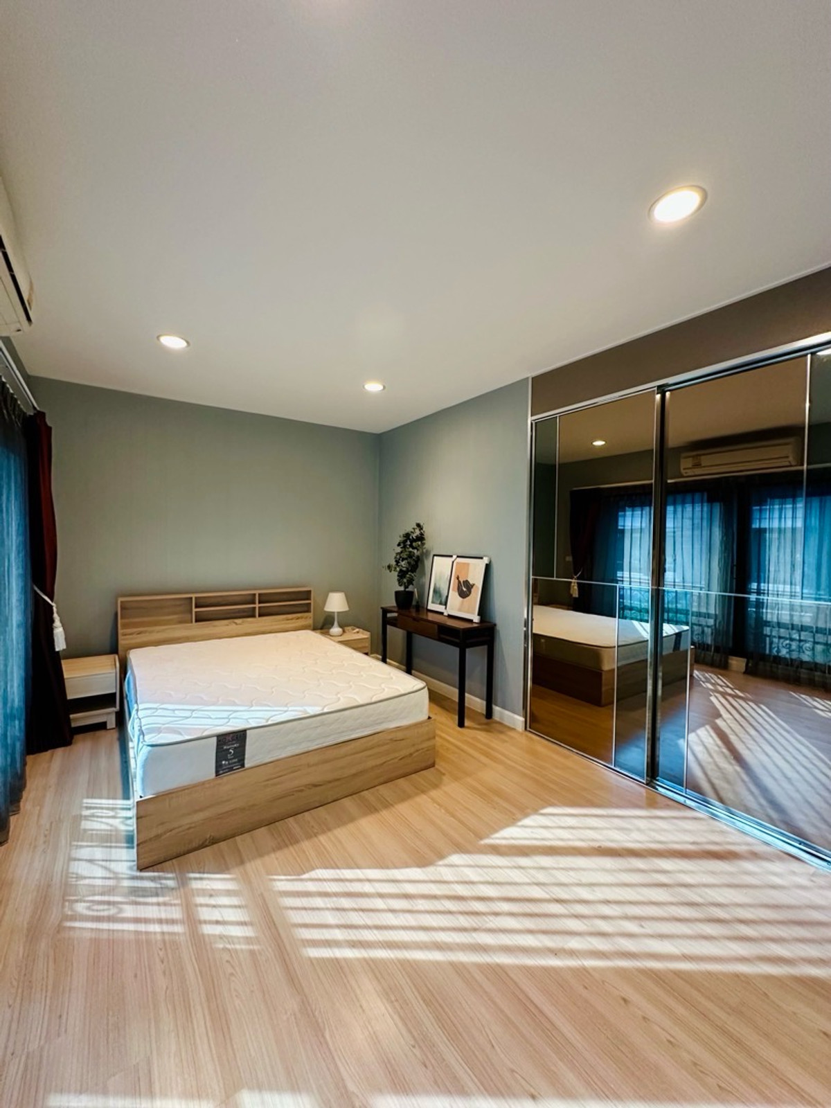 ให้เช่าทาวน์โฮมลาดพร้าว101 แฮปปี้แลนด์ : ให้เช่าทาวน์โฮม บ้านกลางเมืองนวมินทร์ 42 หลังมุมแต่งใหม่สวยมาก เฟอร์ครบพร้อมอยู่