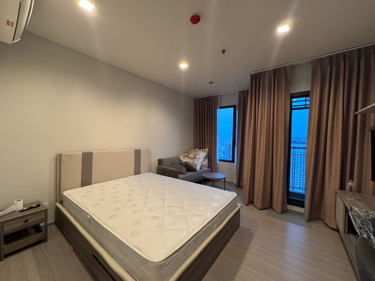 For RentCondoThaphra, Talat Phlu, Wutthakat : Available for rent, new room, beautiful view, Life Sathorn Sierra, near BTS Talat Phlu and MRT Tha Phra, 1 bedroom.