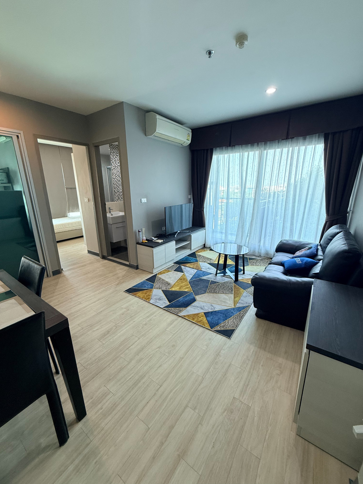 คอนโดรัชดา ห้วยขวาง : Life Ratchadaphisek ไลฟ์ รัชดาภิเษก ✨ ให้เช่า ตึก A ชั้น 10 เฟอร์นิเจอร์พร้อม ห้องมุมสวย วิวสวน ใกล้ MRT ห้วยขวาง 🚄