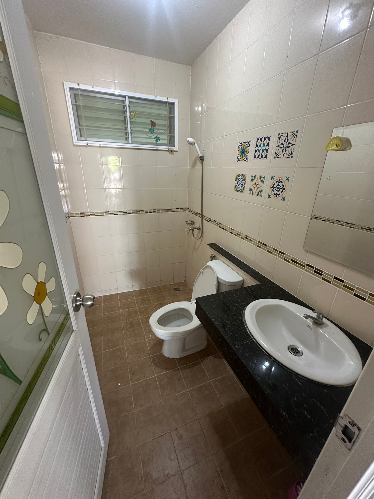 ขายบ้านมหาชัย สมุทรสาคร : บ้านเดี่ยว หมู่บ้านวิเศษสิริ 2 ขายขาดทุน 2.3ล้านบาท