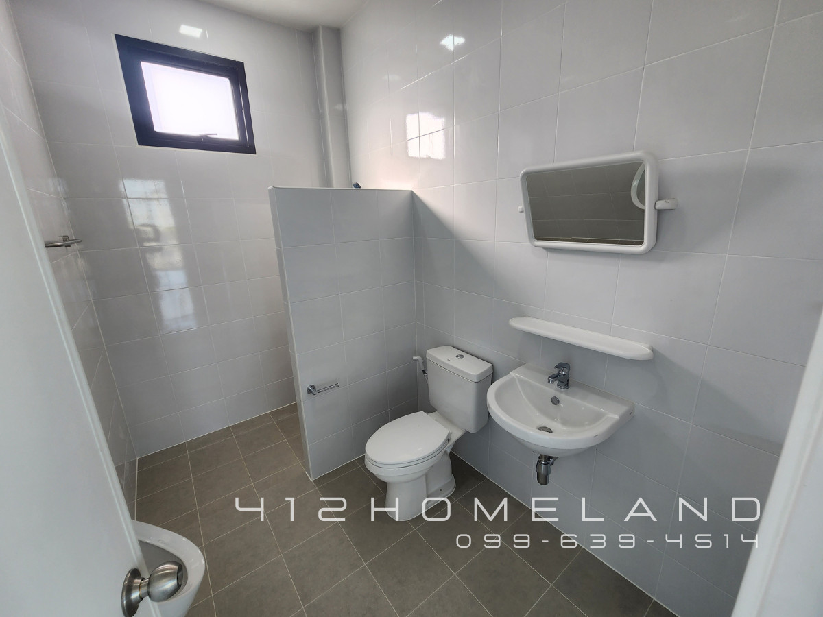 For RentWarehouseSamut Prakan,Samrong : Warehouse for rent, 873 sq m., 2-story office, area 1 rai, water and electricity ready, big cars can enter, easy to travel, Bang Bo, Samut Prakan.