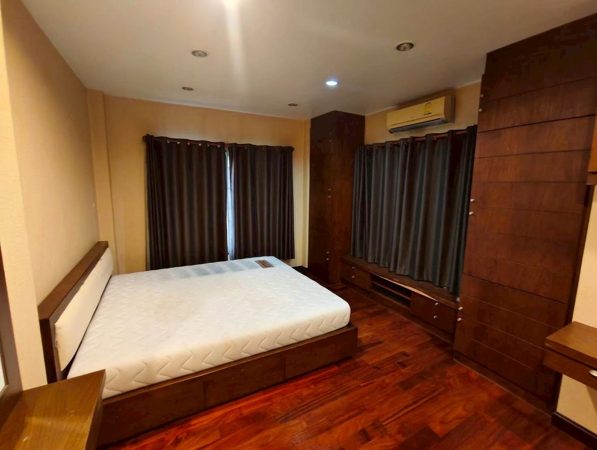 For RentHousePathum Thani,Rangsit, Thammasat : 🏡 2-story detached house for rent | Discovery Balika Khlong Si