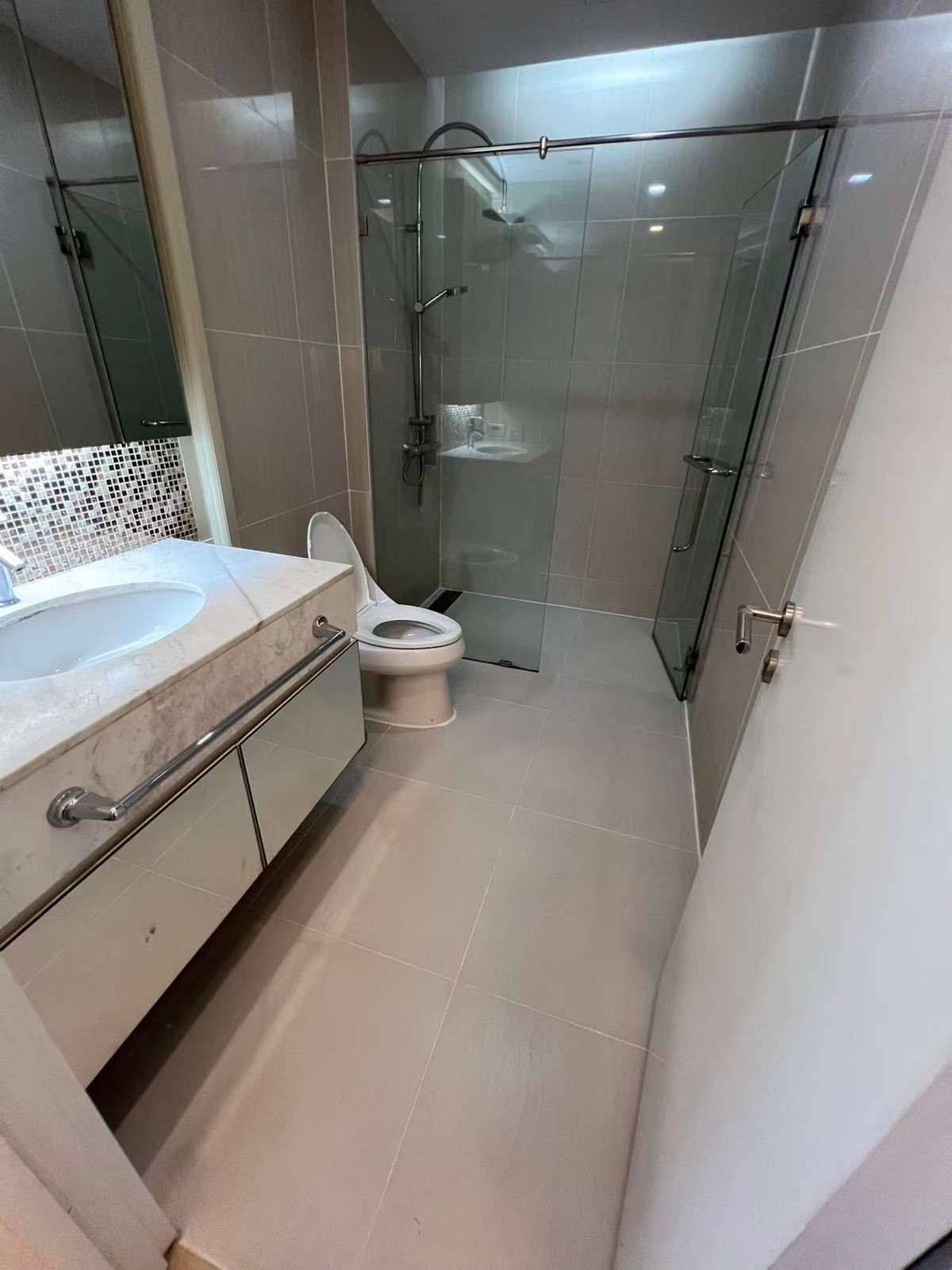 ให้เช่าคอนโดพระราม 9 เพชรบุรีตัดใหม่ RCA : ⚡️Best price Size big⚡️Circle living Prototype 💫 58 Sqm กว้างมาก 28,000 เท่านั้น สนใจติดต่อพัตเตอร์ 0928895628 🔥Line : plustor_ss