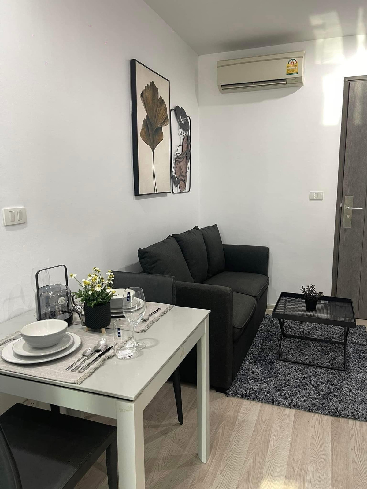 ขายคอนโดรัชดา ห้วยขวาง : FOR RENT - 1 BEDROOM 27 SQ.M-  READY TO MOVE IN - CALL NOW 094-641-5974