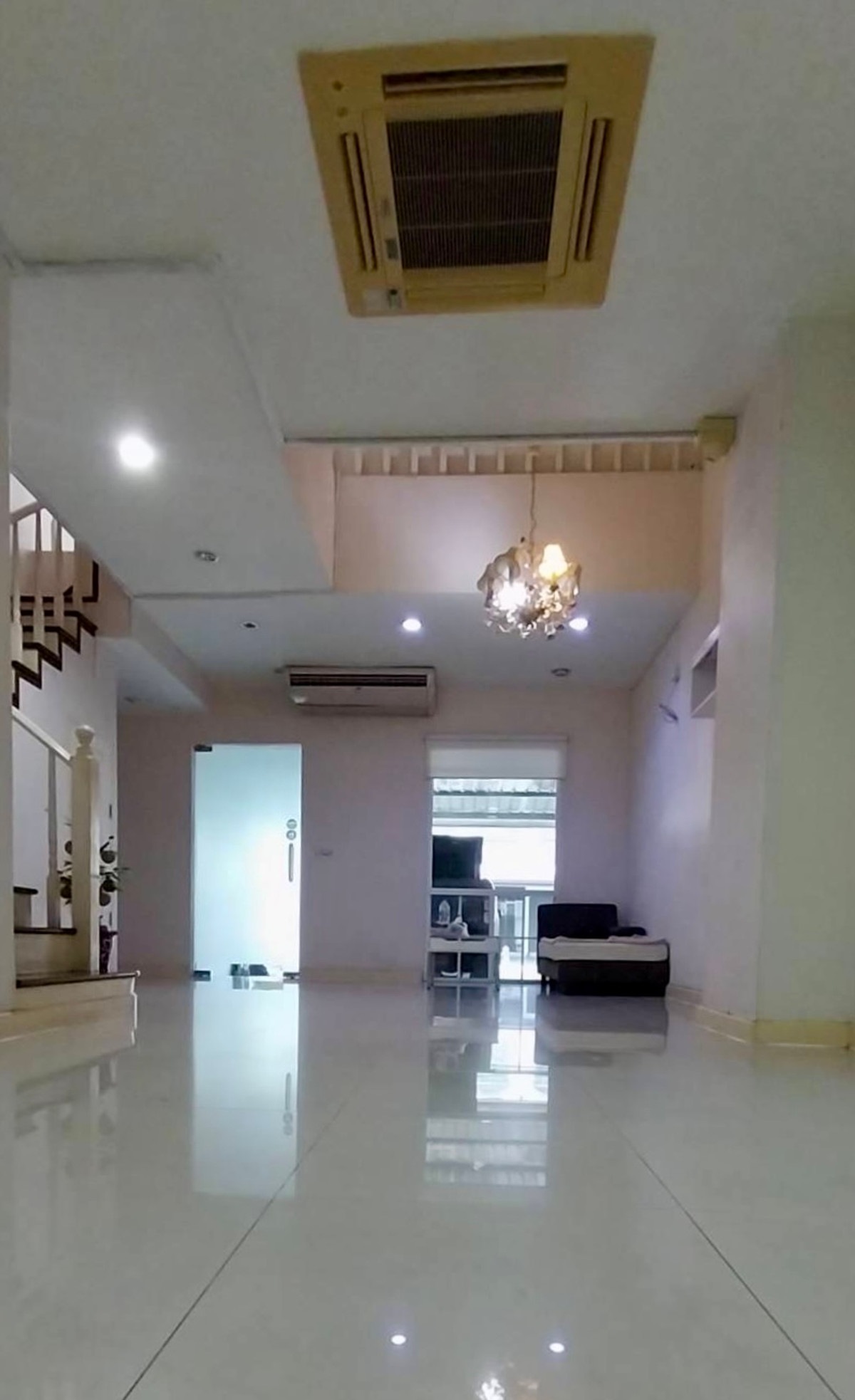 For SaleTownhomePattanakan, Srinakarin : Varodom Place Srinakarin - On Nut / 3 Bedrooms (FOR SALE) GNG032