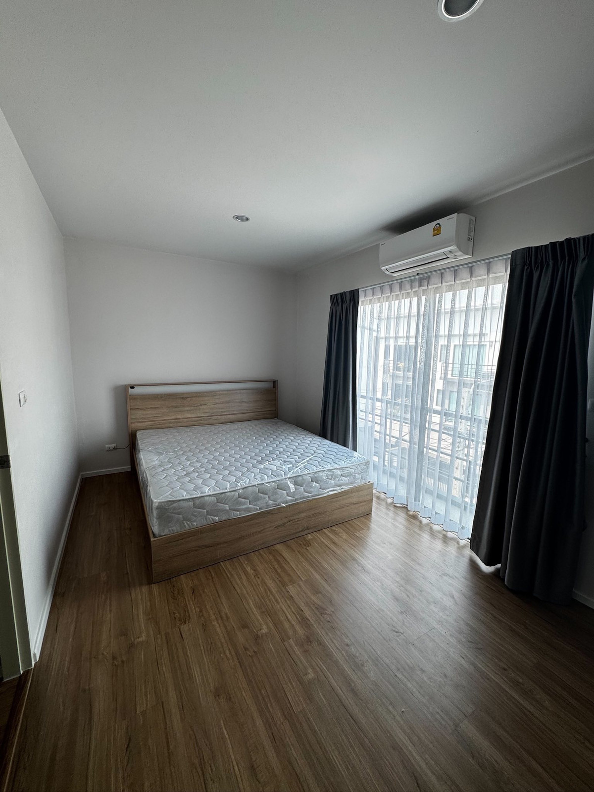 ให้เช่าทาวน์โฮมนวมินทร์ รามอินทรา : #E300 🎉010469 ให้เช่าบ้าน Baan Klang Mueng Ramintra