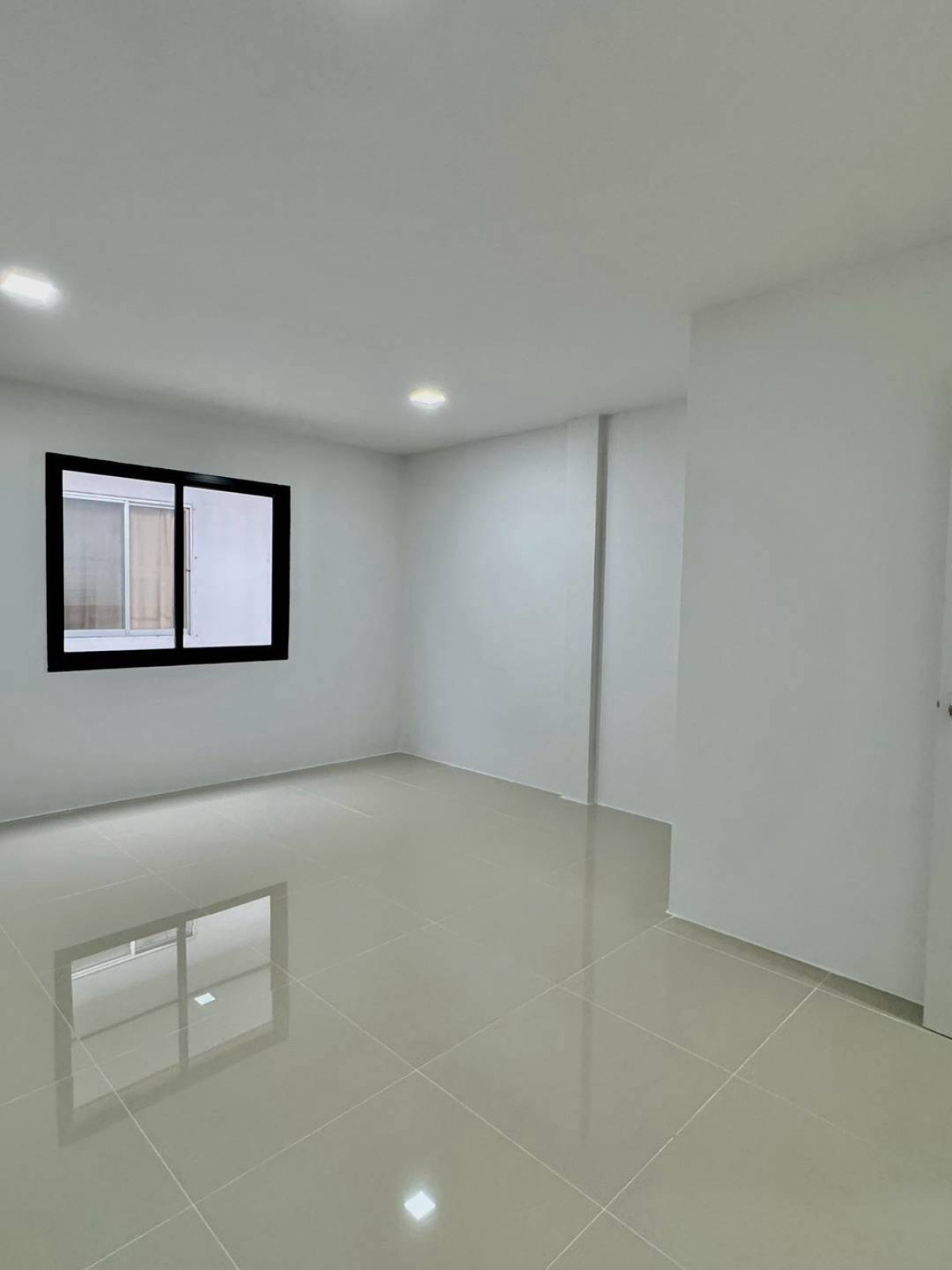 For SaleTownhomeNonthaburi, Bang Yai, Bangbuathong : For Sale Townhouse/Townhome , Tawanna Village , high floor , Bang Kraso , Mueang Nonthaburi , Nonthaburi , CX-150069