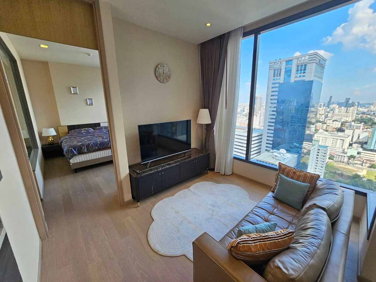 For RentCondoSukhumvit, Asoke, Thonglor : For rent The Esse Asoke near MRT Sukhumvit!  2 bedrooms, 2 bathrooms, luxuriously decorated, high floor, great view.