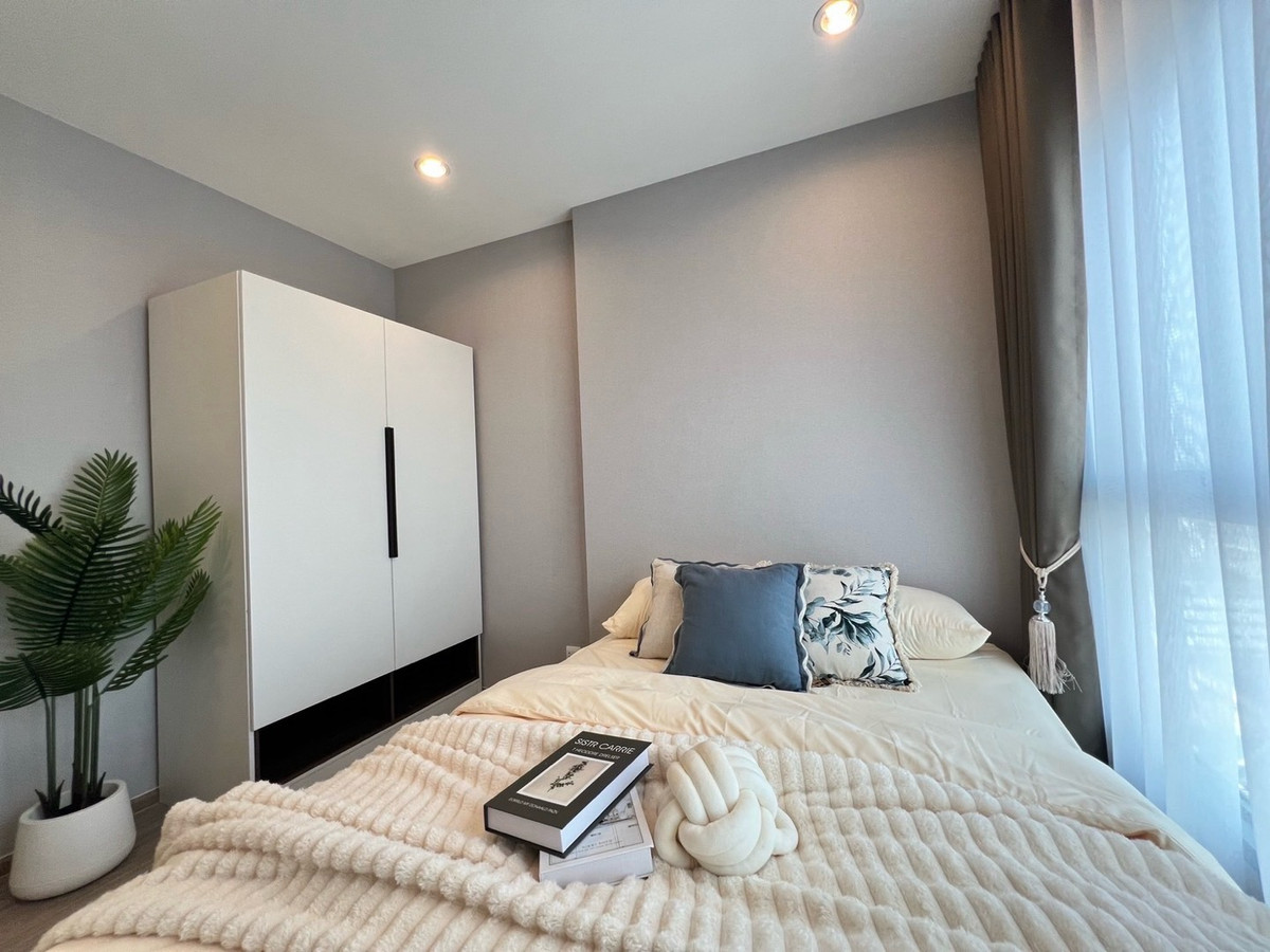 For RentCondoRamkhamhaeng, Hua Mak : For rent: The Tree Hua Mak, next to Lam Sali intersection, 300 meters.