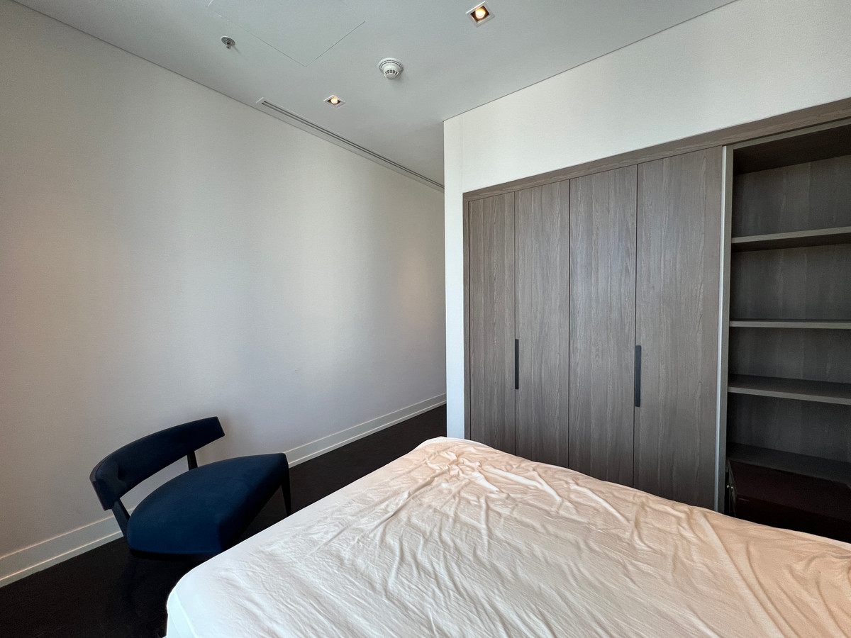 ขายคอนโดสาทร นราธิวาส : 🚨🔥 ขายด่วน | Ritz-Carlton Residences | 3 นอน | 211 ตร.ม. | ชั้น 28 | 65 ล้าน ALL-IN ⚡ ไม่มีค่าโอน ⚡ ไม่มีภาษี ⚡ ไม่มีค่าใช้จ่ายเพิ่ม | ~308K/ตร.ม. เทียบตลาด 440K/ตร.ม. 💰 ต่ำกว่าตลาด 30% 🏙️