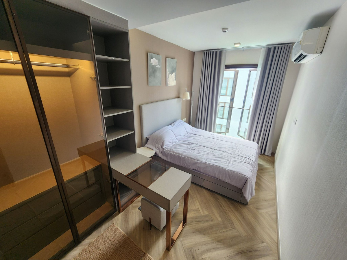 For RentCondoSukhumvit, Asoke, Thonglor : For Rent | CHAPTER Thonglor 25 ✨ Corner room, pool view.