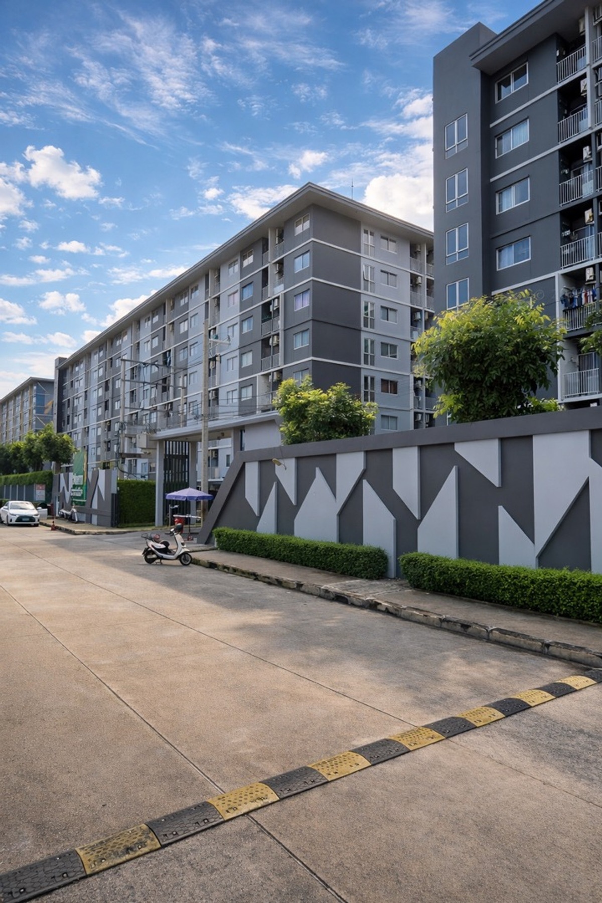 ขายคอนโดปทุมธานี รังสิต ธรรมศาสตร์ : ขายคอนโดใกล้ ม.กรุงเทพ เหมาะลงทุน yield 7% พลัมคอนโด พาร์ค รังสิต