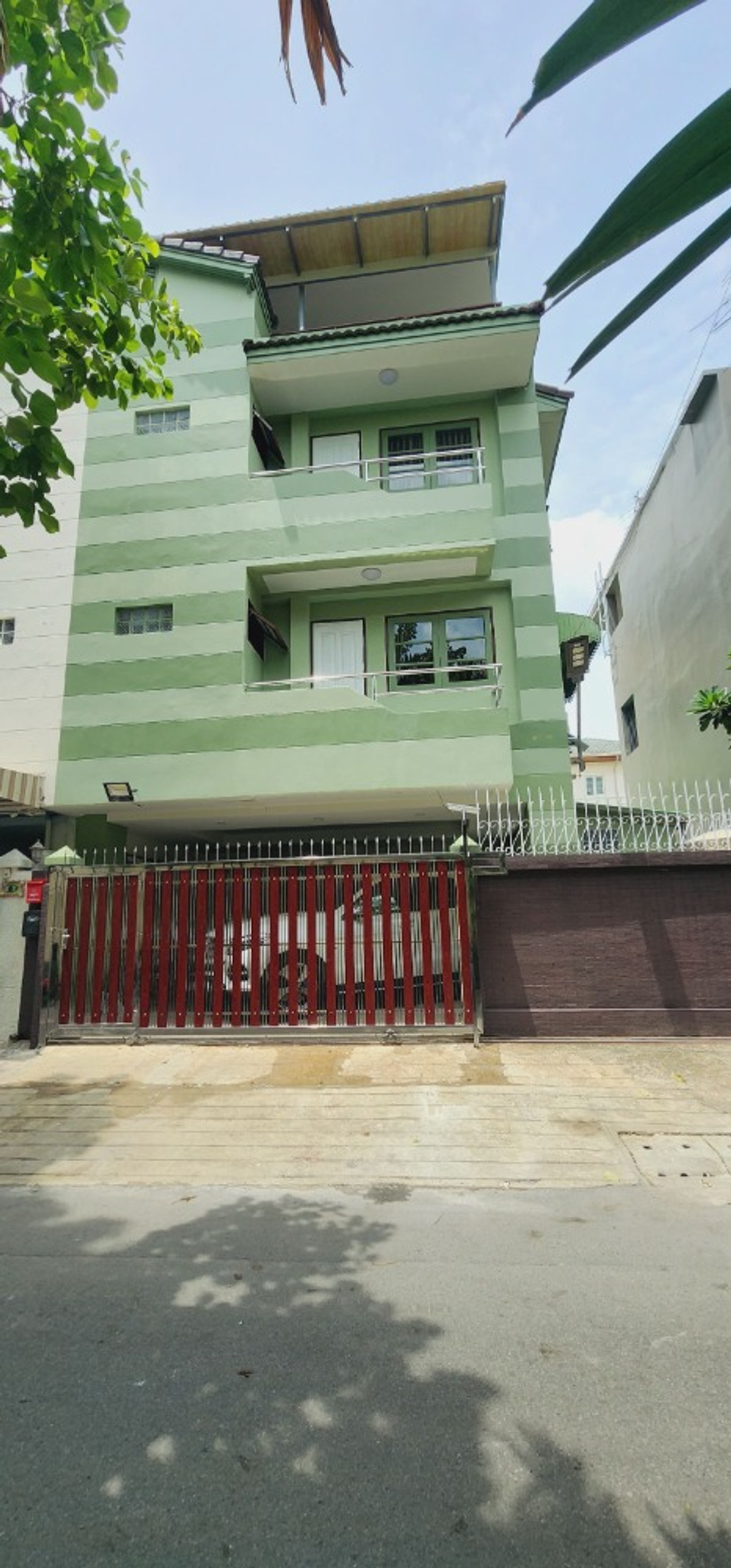 For RentHouseChokchai 4, Ladprao 71, Ladprao 48, : Single house for rent near BTS Chok Chai 4, just 3 minutes.
