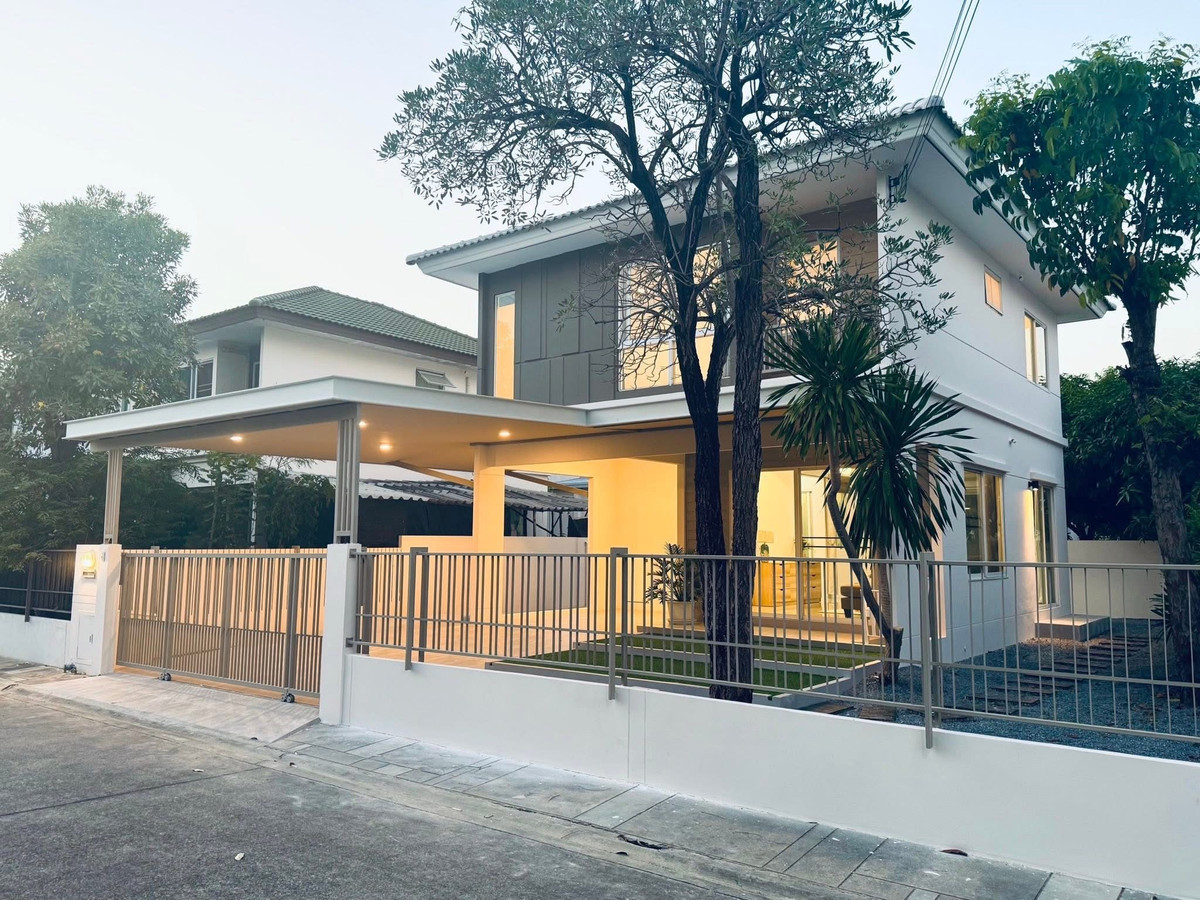 ขายบ้านนนทบุรี บางใหญ่ บางบัวทอง : ขายบ้านเดี่ยว พฤกษ์ลดาบางใหญ่ L&H 50 ตร.ว. แต่งใหม่ทิศใต้ ฟรีเฟอร์ฯ ฟรีโอน