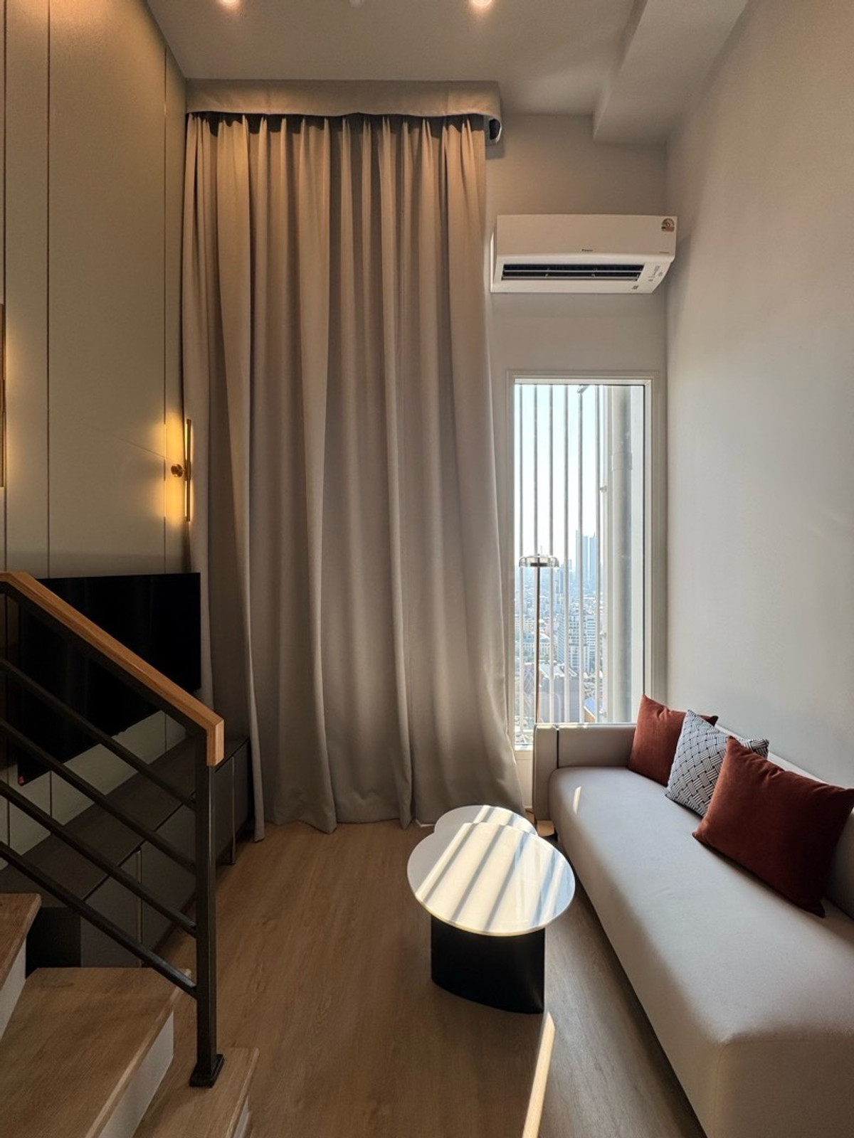 For RentCondoSiam Paragon ,Chulalongkorn,Samyan : For rent, new room, ready to move in, Culture Chula, price 32,000 baht, contact 0869017364.