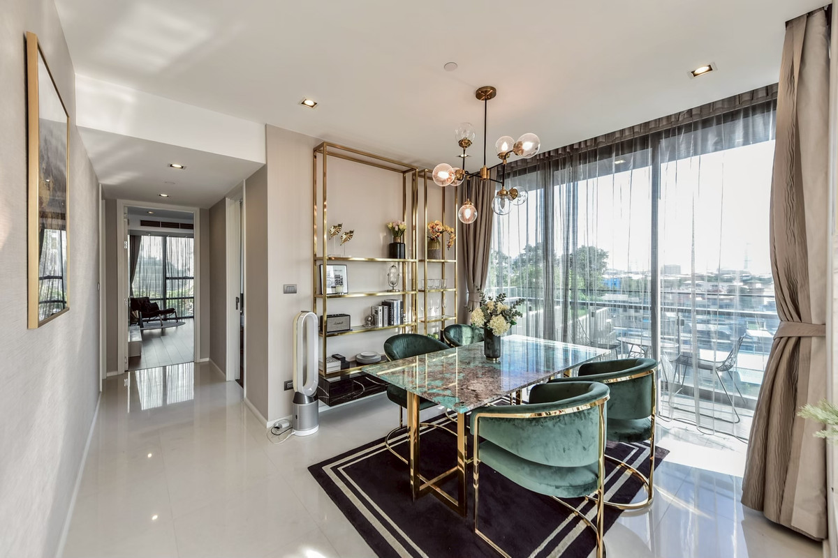 ให้เช่าคอนโดสาทร นราธิวาส : 🔥 New renovated unit - For Rent 80K 🔥 [High Floor‼️]