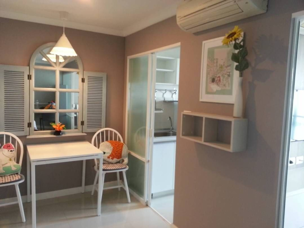 For RentCondoRama9, Petchburi, RCA : Condo, 11th floor, Building A, with furniture, beautifully decorated, for rent, Rama 9-Huai Khwang area. Near Rama IX Hospital, only 750 meters.
