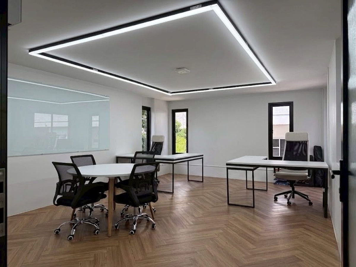 ให้เช่าโฮมออฟฟิศสุขุมวิท อโศก ทองหล่อ : Home Office For Rent! – ให้เช่าโฮมออฟฟิศ 2 ชั้น 400sq.m. ทำเลทองหล่อ 25 จดทะเบียนบริษัทได้ ที่จอดรถ 7–8 คัน