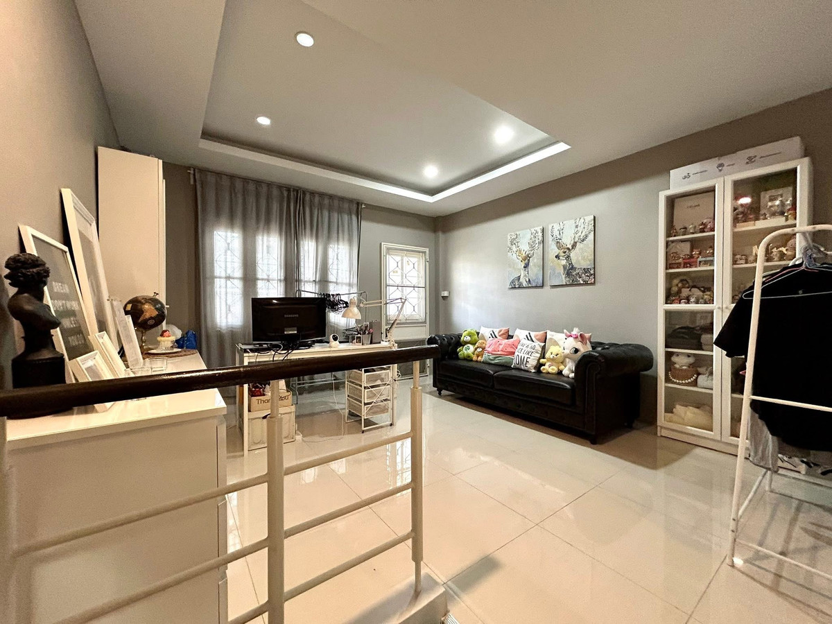 For SaleTownhomeRama5, Ratchapruek, Bangkruai : 3-story townhome for sale | Baan Narinthorn Bang Kruai-Rama 5 near Lotus Nakhon In