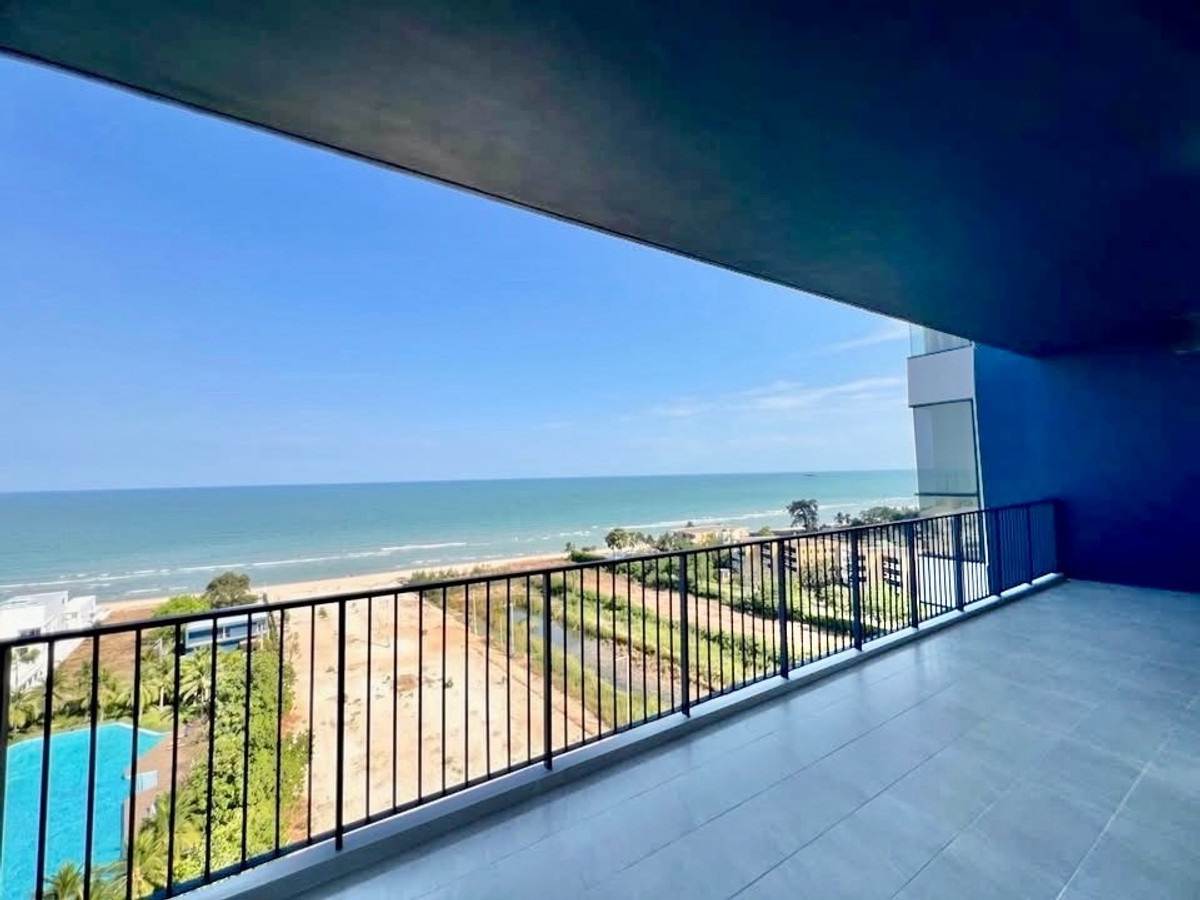 For SaleCondoCha-am Phetchaburi : Baan Thew-Talay Blue Sapphire Condo for Sale 3 Bedroom 158 sq.m 180 Degree Sea View Large Balcony Beachfront Next to Baba Beach Club Cha-am Hua Hin