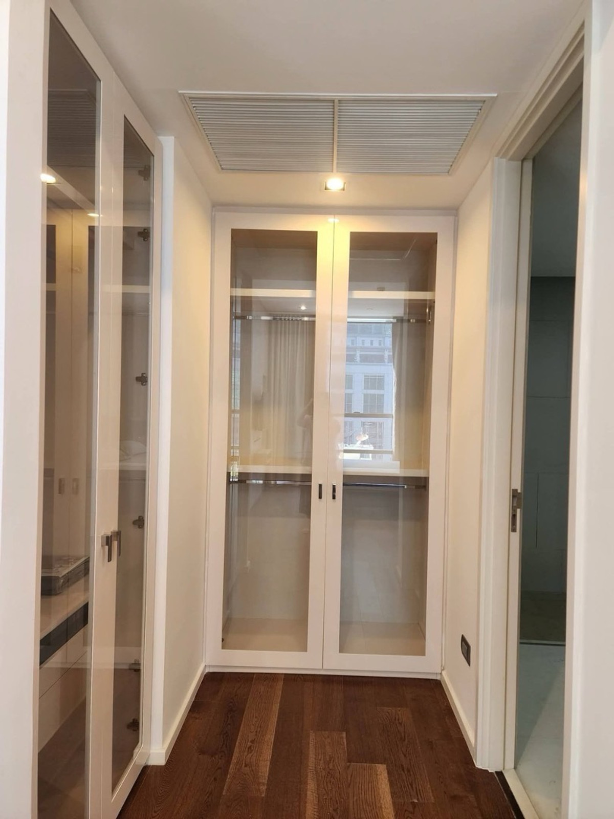 For RentCondoSathorn, Narathiwat : 🔥Cheapest rental, large room, fully furnished, thebangkok