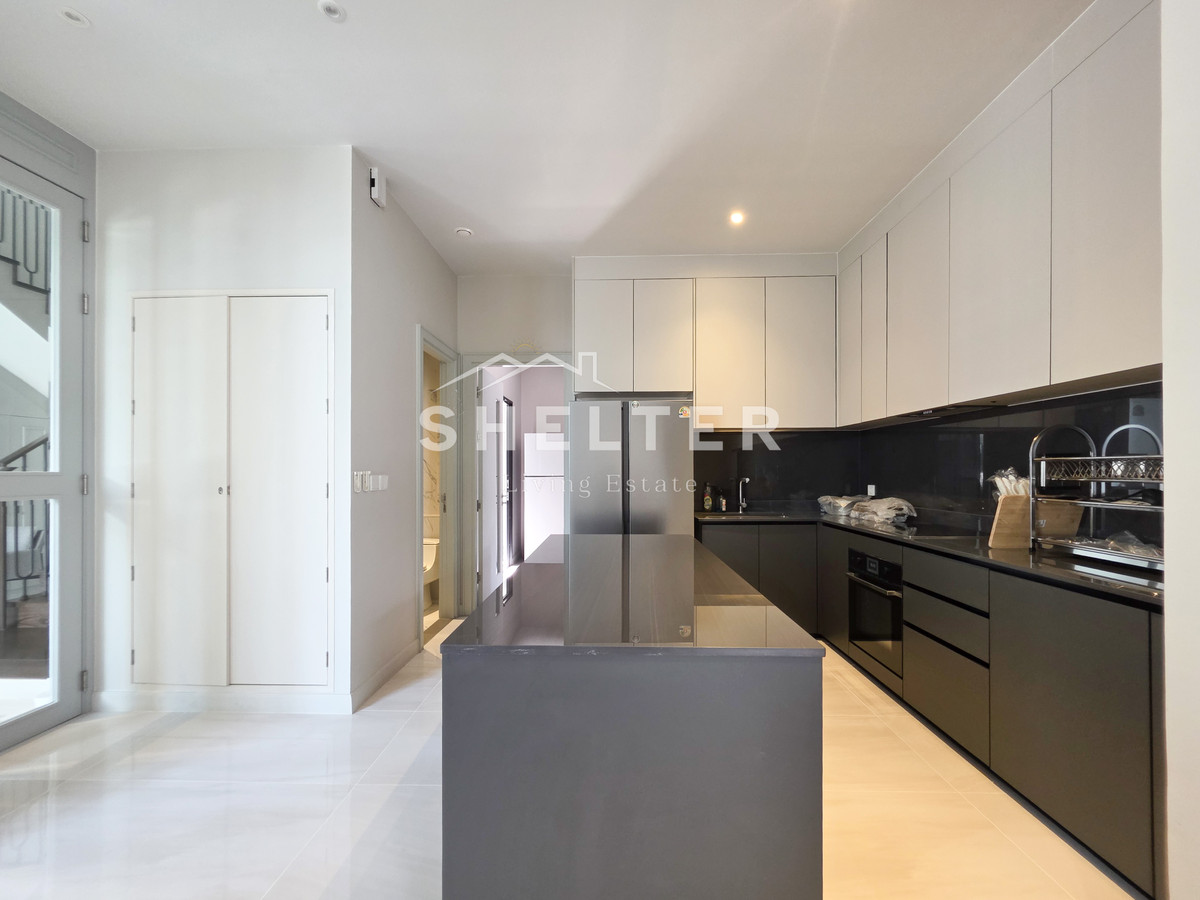 For RentHousePattanakan, Srinakarin : Single house ready for rent, Super Luxury, near Brighton International School | Wellington