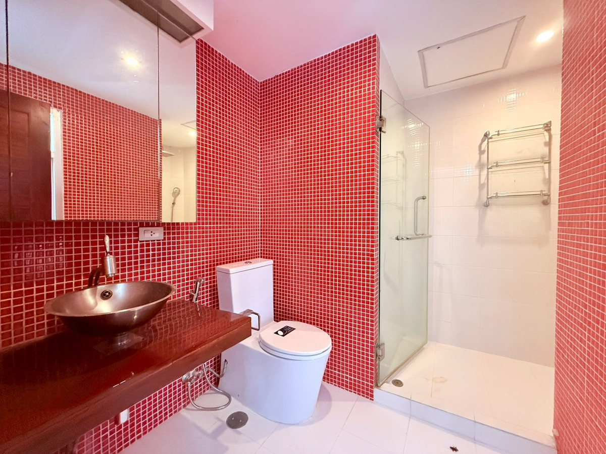 For RentCondoSukhumvit, Asoke, Thonglor : 🎉🌇 Condo for Rent – 4 Bedrooms near BTS Ekkamai | Regent on the Park Sukhumvit 61