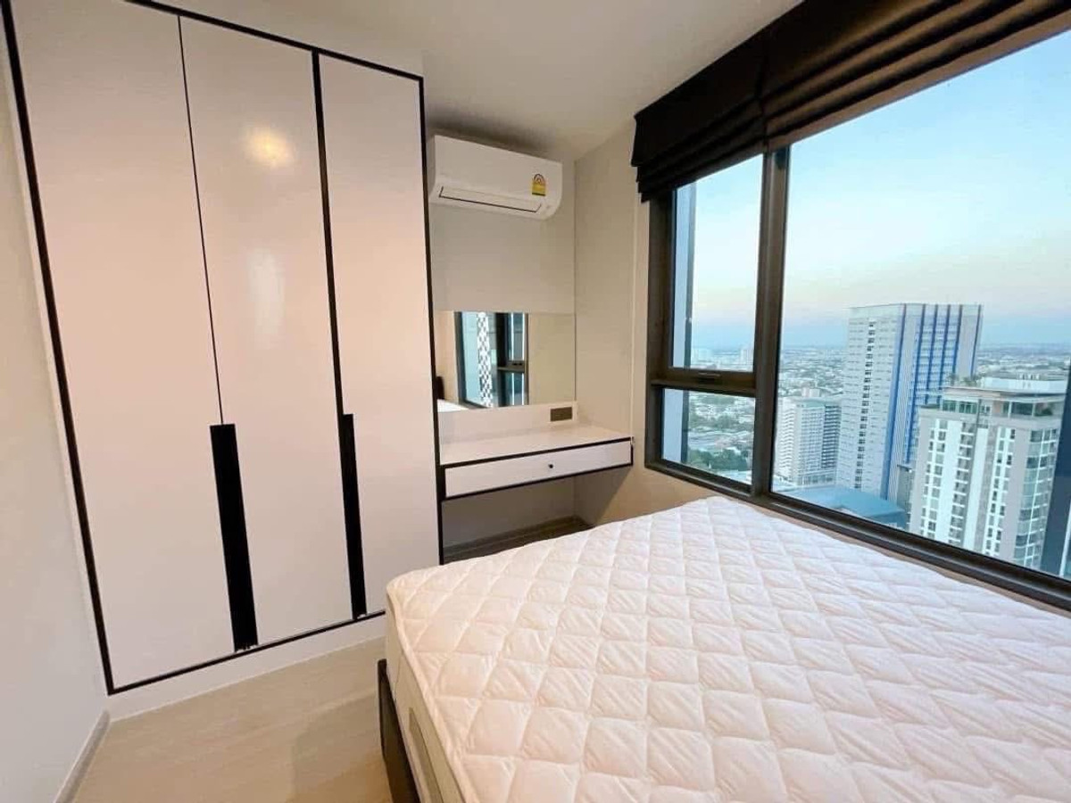 For RentCondoLadprao, Central Ladprao : 🏡✨ Very beautiful room Life Ladprao | Life Ladprao ✨🏡 📍 opposite Central Ladprao 🚆 next to BTS Ladprao Intersection | connected to MRT Phahon Yothin 🔑 Condo for rent Life Ladprao * Building A, 41st floor, high view, airy * Size 50 sq m. * 2 bedrooms | 1 b