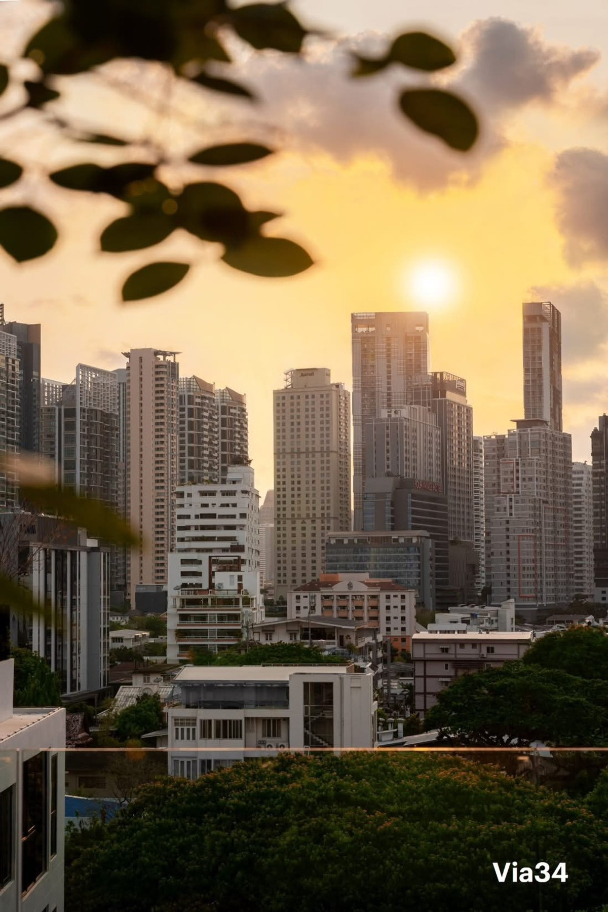 ขายคอนโดสุขุมวิท อโศก ทองหล่อ : 💸 Via 34 เมษานี้ดีลแรงสุด Pre-sale 25–26 เริ่ม 22 ลบ. 📲 065-4496399 , 065-5639565 | LINE : @wsrcondo