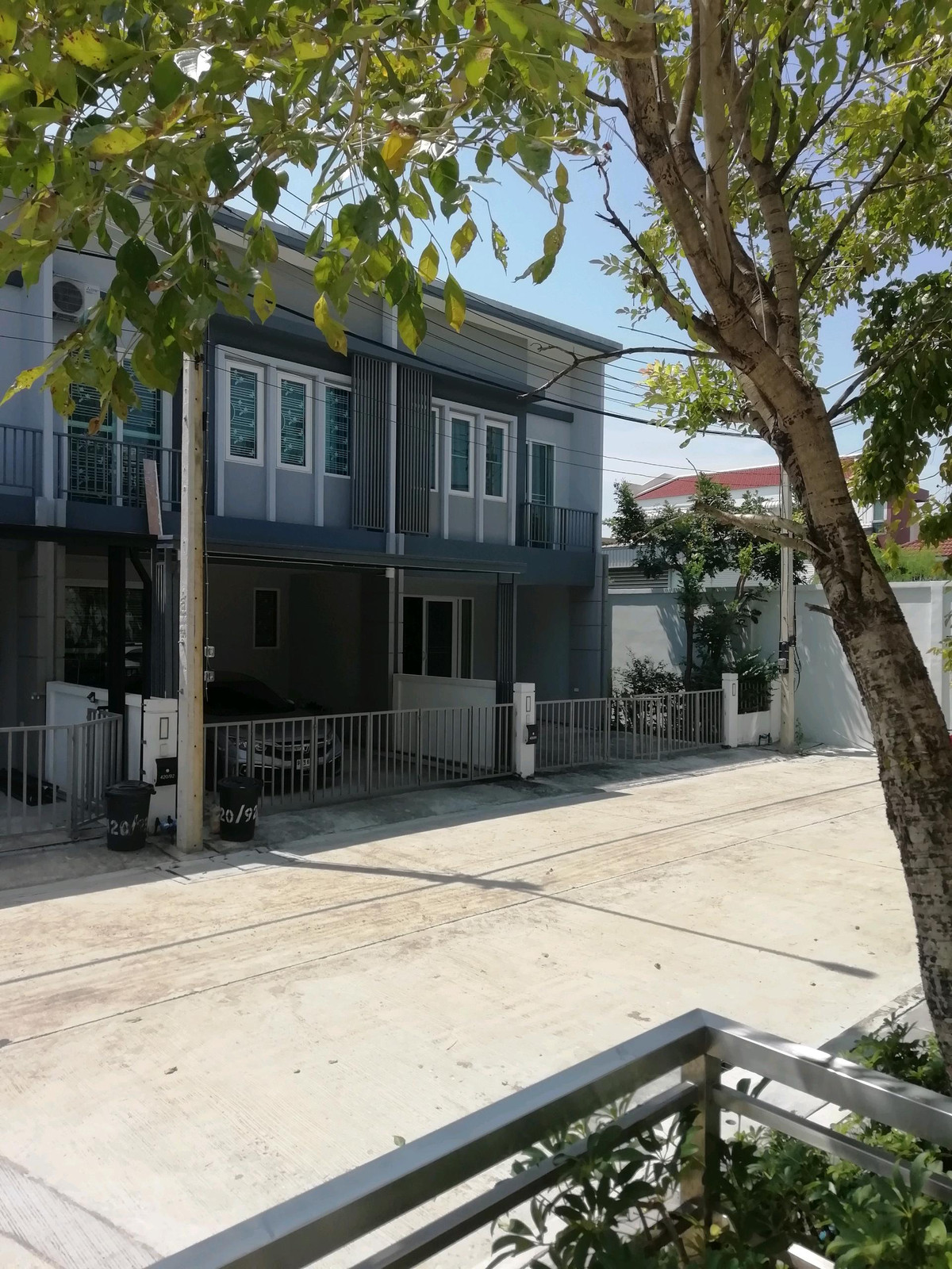 ขายทาวน์โฮมปทุมธานี รังสิต ธรรมศาสตร์ : ขายทาวน์เฮ้าส์ ห้องมุม ต้นโครงการ ชวนชื่นทาวน์ รังสิต คลอง1  ทำดีสุด ติดถนนเลียบคลอง  ราคาพิเศษ