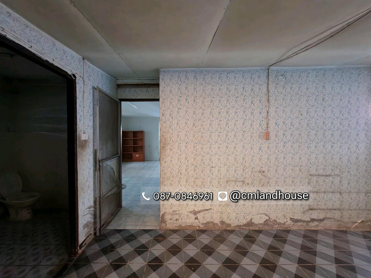 ขายบ้านเชียงใหม่ : ถูกกว่าคุ้มกว่าคอนโด! บ้านวรุณนิเวศน์ ต.แม่เหียะ อ.เมือง ใกล้แยกแม่เหียะ บิ๊กซี แม็คโคร IKEA 2 กม. ใกล้เซ็นทรัลแอร์พอร์ต 4 กม. ใกล้สนามบิน 5 กม. (ขายตามสภาพต้องปรับปรุง)