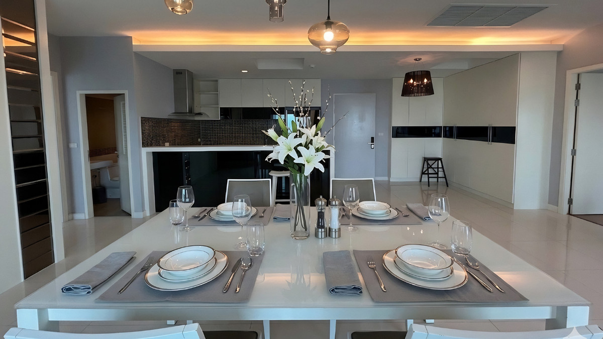 For RentCondoPattanakan, Srinakarin : For Rent: The Four Wings Residence | 2BR 138 sq.m.