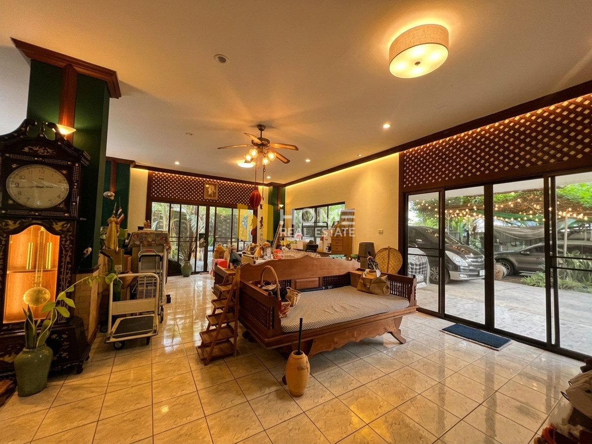 ขายอารีย์ อนุสาวรีย์ : 🔥 HOT DEAL อพาร์ตเมนต์ 5 ชั้น ใจกลางอารีย์ ห้องกว้างวิวดี / อพาร์ตเมนต์ 5 ชั้น ซอยอารีย์ 5 / 20 ห้องนอน (ขาย), Apartment Soi 5 floors Ari 5 / 20 Bedrooms (FOR SALE) BNS006