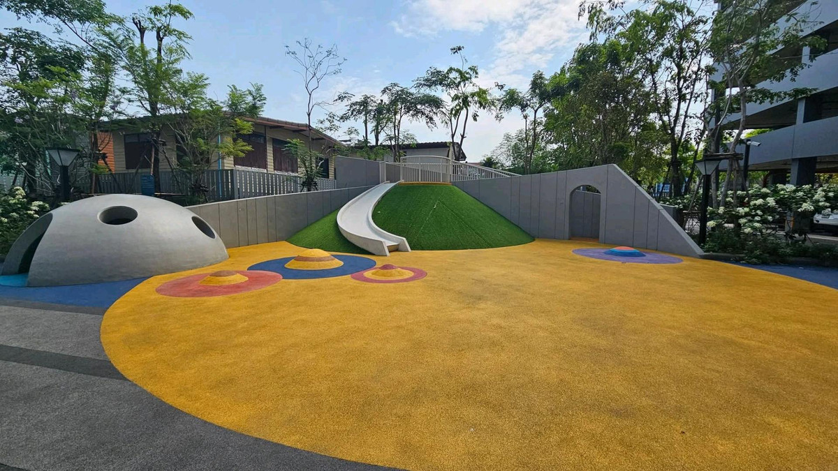 For RentCondoPinklao, Charansanitwong : 🌟 Brand new room, high view, open, comfortable, close to MRT, easy to travel, meets the needs of city people. Ready to move in immediately!