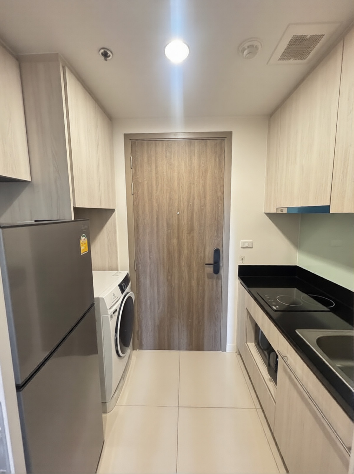 For RentCondoRamkhamhaeng, Hua Mak : For Rent ✨ Niche Mono Ramkhamhaeng ✨ Fully furnished with appliances. Near The Mall Bangkapi.