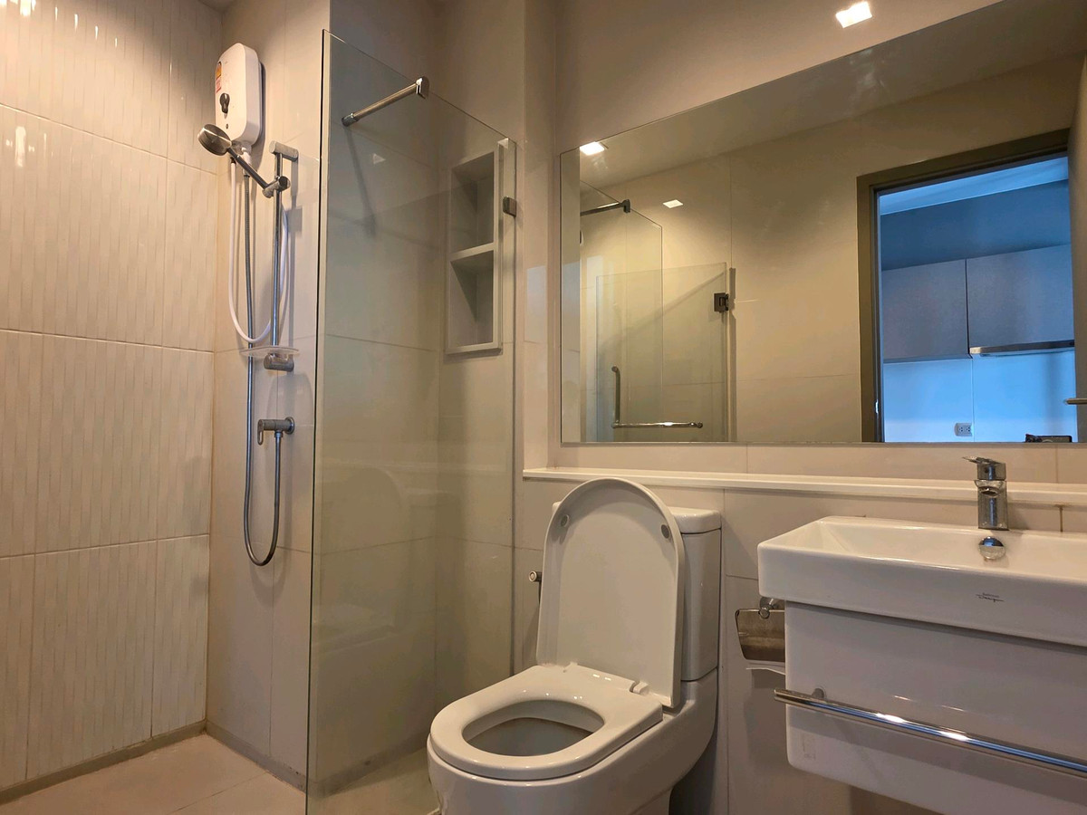 ให้เช่าคอนโดพระราม 9 เพชรบุรีตัดใหม่ RCA : ✨️1Bed1Bath✨️28sq.m.✨️Life Asoke-Rama 9