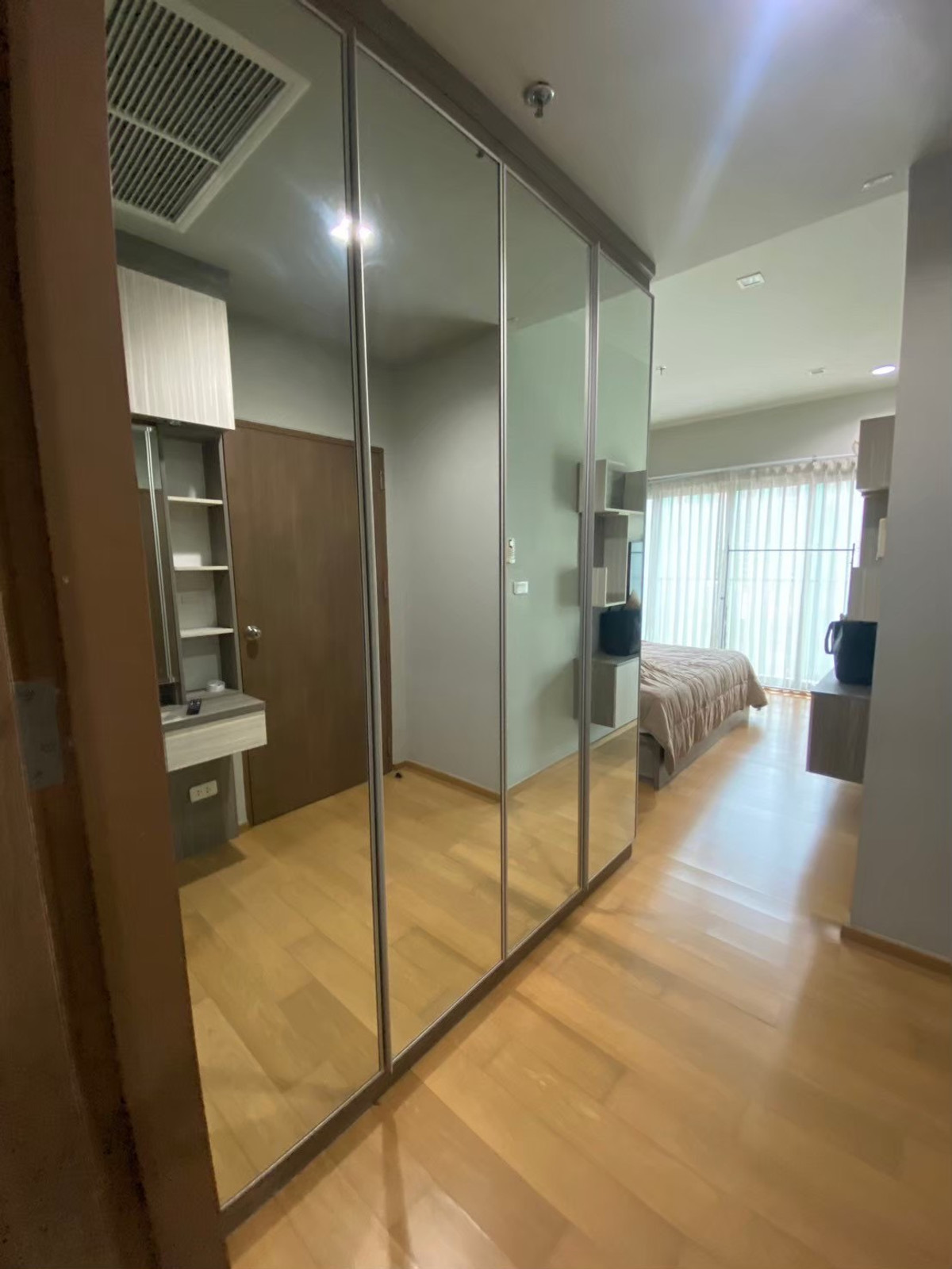 ให้เช่าคอนโดราชเทวี พญาไท : ให้เช่าด่วน : Noble Revent (โนเบิล รีเวนต์) สนใจต่อรองราคาแอดไลน์ @condo168 (มี @ ข้างหน้าด้วยนะคะ)